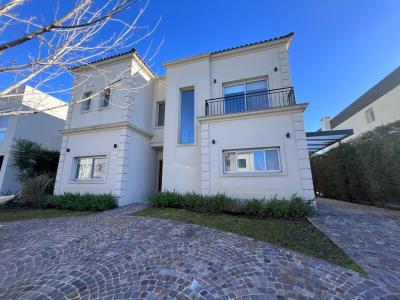 Casa 4 dormitorios en venta en Nordelta, Tigre