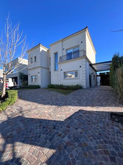 Casa 4 dormitorios en venta en Nordelta, Tigre
