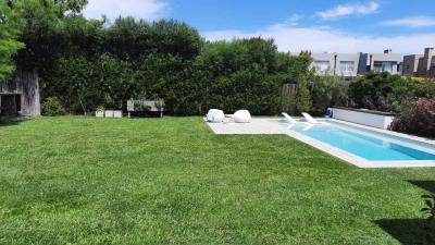 Casa 4 dormitorios en venta en General Pacheco, Tigre