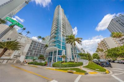 Departamento 1 dormitorios en venta en Miami