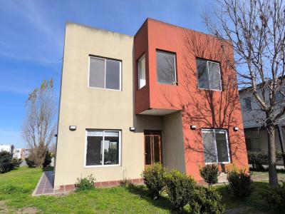 Casa 4 dormitorios en alquiler en El Aljibe, Pilar