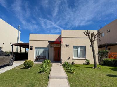 Casa 3 dormitorios en venta en El Aljibe, Pilar