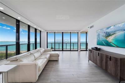 Departamento 2 dormitorios en venta en Surfside, Miami