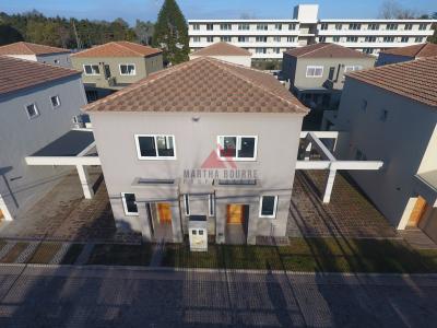 Casa 2 dormitorios en venta en Saravi Village, Pilar