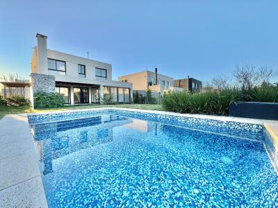 Casa 3 dormitorios en alquiler en Nordelta, Tigre
