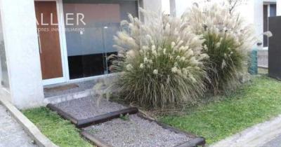 Casa 3 dormitorios en venta en California, Pilar