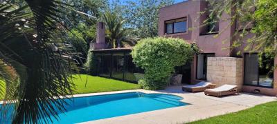 Casa 4 dormitorios en alquiler temporario en Villanueva, Tigre