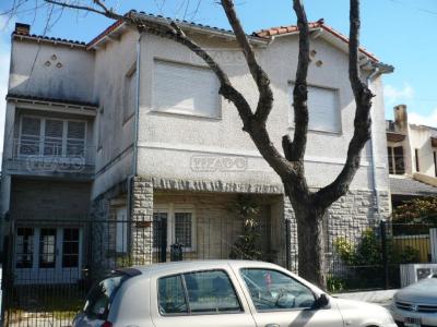 Departamento 4 dormitorios en venta en Punta Chica, San Isidro