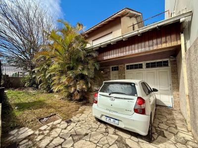 Casa 5 dormitorios en venta en Munro, Vicente Lopez