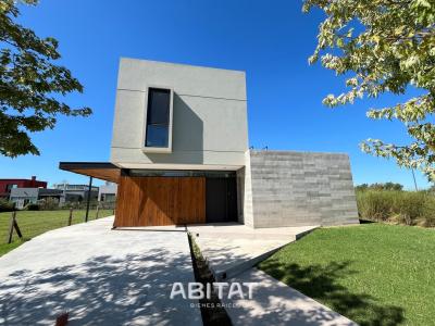 Casa en venta en Puertos, Escobar