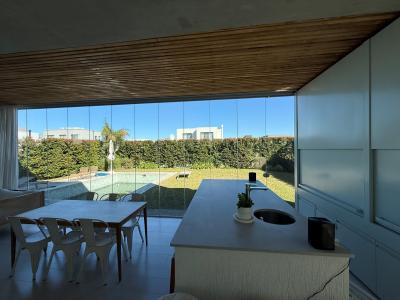 Casa 4 dormitorios en venta en Puertos, Escobar