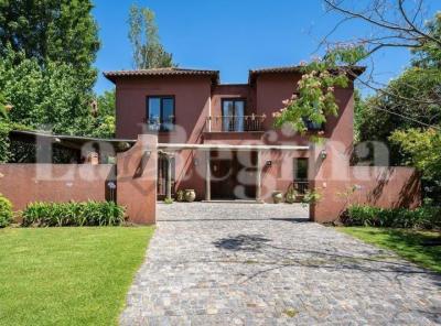 Casa 4 dormitorios en venta en Rincon de Milberg, Tigre