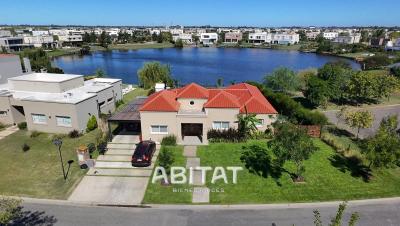 Casa 6 dormitorios en venta en El Canton, Escobar