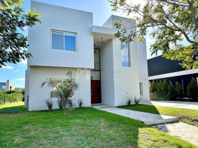Casa 3 dormitorios en alquiler en Puertos, Escobar