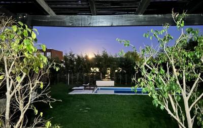 Casa 4 dormitorios en venta en El Canton, Escobar