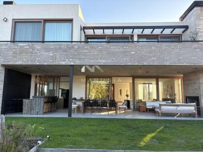 Casa 4 dormitorios en alquiler temporario en Manuel Alberti, Pilar
