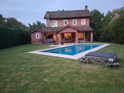 Casa 3 dormitorios en venta en La Delfina, Pilar