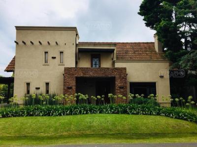 Casa 4 dormitorios en venta en Francisco Álvarez, Moreno