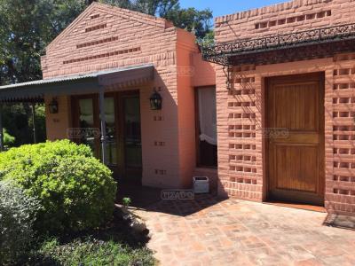 Casa 2 dormitorios en venta en Francisco Álvarez, Moreno