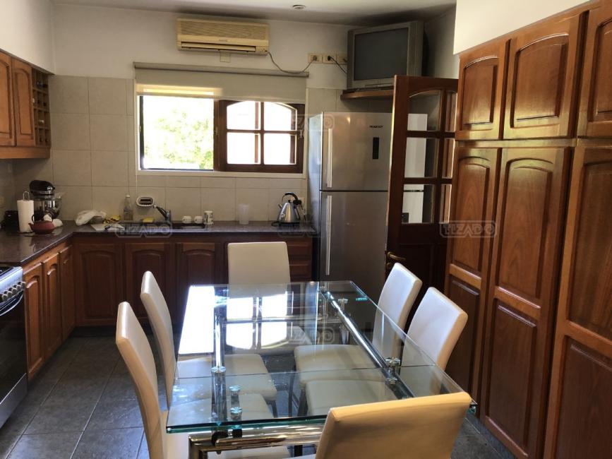Casa 4 dormitorios en venta en Banco Provincia, Moreno