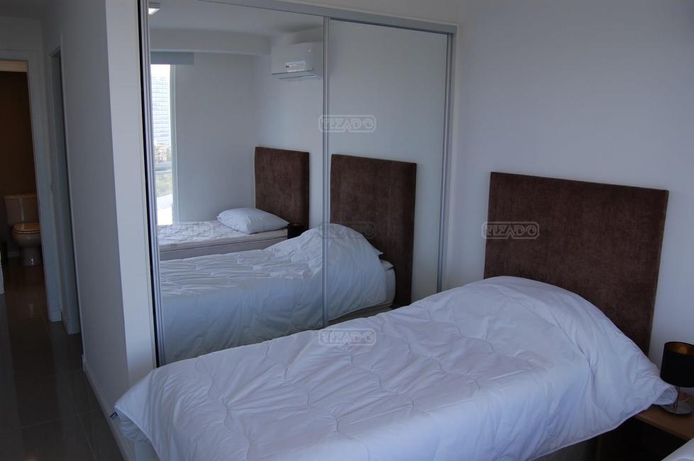 Departamento 2 dormitorios en venta en Punta del Este, Punta del Este