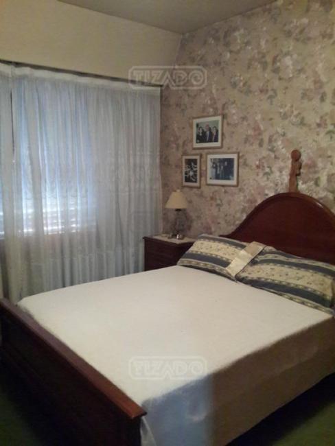 Casa 4 dormitorios en venta en Castelar, Moron