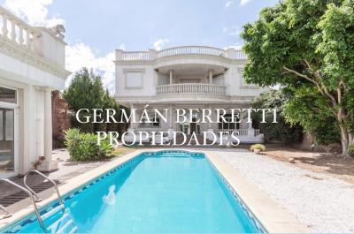 Casa 5 dormitorios en venta en Banfield, Lomas de Zamora