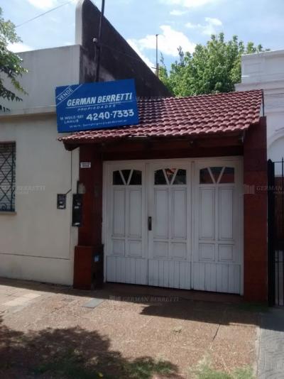 Casa 2 dormitorios en venta en Lanus Oeste, Lanus