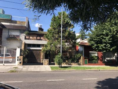 Casa 4 dormitorios en venta en Villa Lugano, Ciudad de Buenos Aires