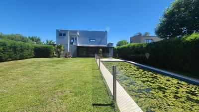 Casa 3 dormitorios en venta en El Canton, Escobar
