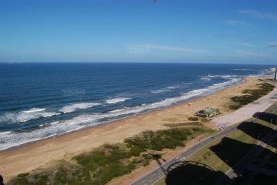 Departamento 4 dormitorios en venta en Punta del Este, Punta del Este