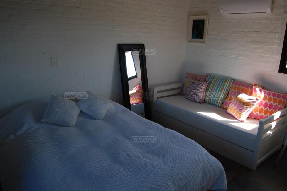 Casa 5 dormitorios en venta en Punta del Este, Punta del Este