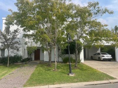 Casa 4 dormitorios en venta en Bella Vista, San Miguel