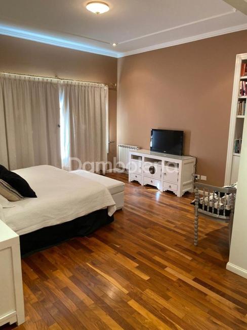Casa 4 dormitorios en venta en Francisco Álvarez, Moreno