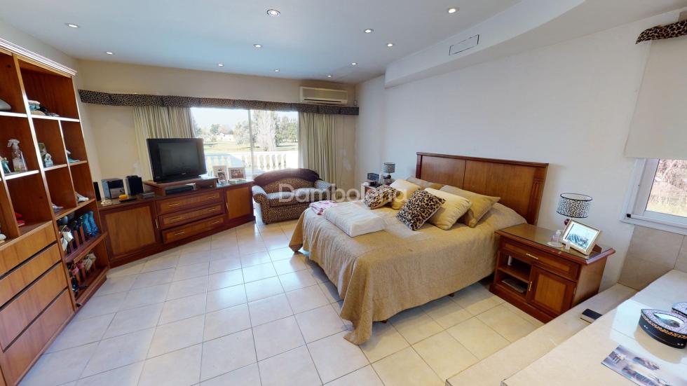 Casa 5 dormitorios en venta en Boca Raton, Pilar