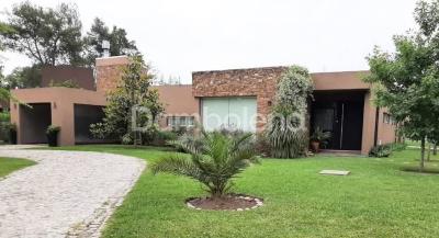 Casa en venta en Francisco Álvarez, Moreno