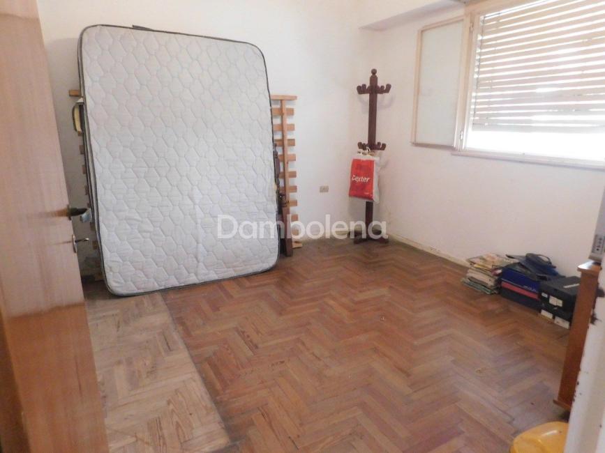 Casa 2 dormitorios en venta en Ciudadela, Tres de Febrero