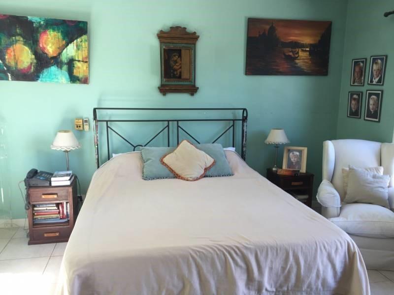 Casa 4 dormitorios en venta en Santa Maria de los Olivos, Malvinas Argentinas