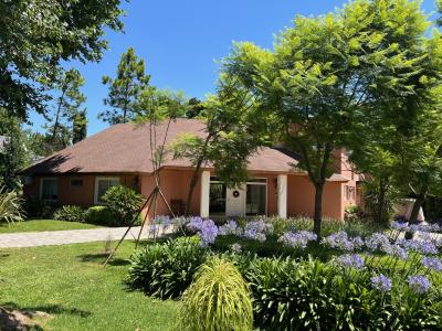 Casa 5 dormitorios en venta en Highland Park CC, Pilar