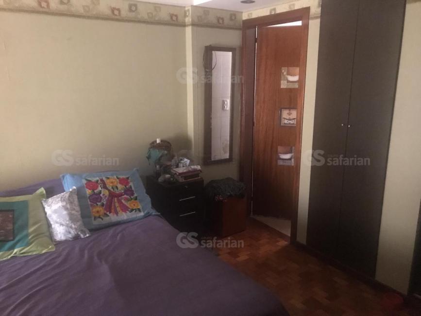 Casa 4 dormitorios en venta en Flores, Ciudad de Buenos Aires