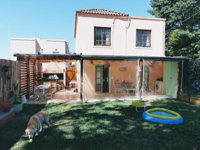 Casa 3 dormitorios en venta en Las Secoyas, Pilar