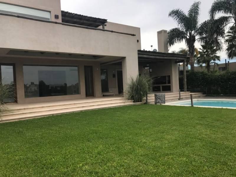 Casa en venta en Santa Barbara, Tigre