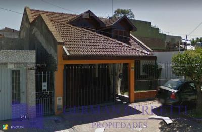 Casa 4 dormitorios en venta en Sarandi, Avellaneda