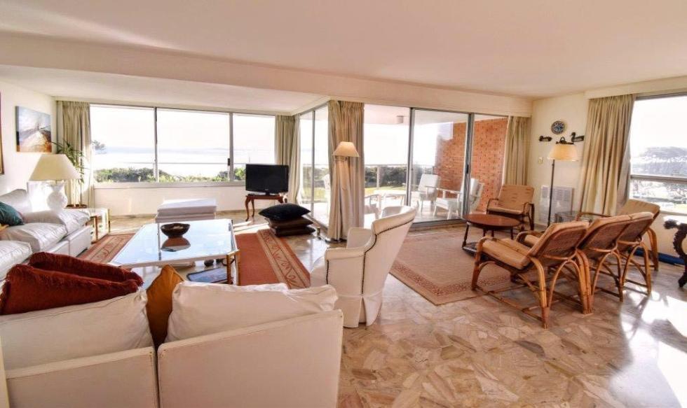 Departamento en venta en Playa Mansa, Punta del Este