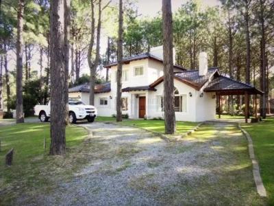 Casa 3 dormitorios en venta en Pinamar