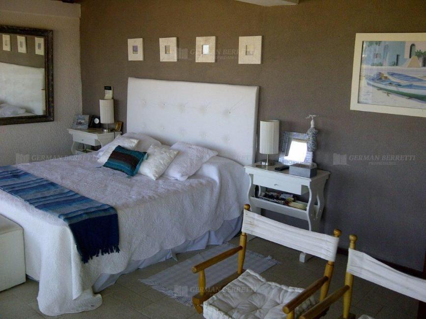 Casa 5 dormitorios en venta en Pinamar