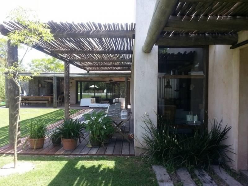 Casa en alquiler temporario en Laguna del Sol, General Pacheco