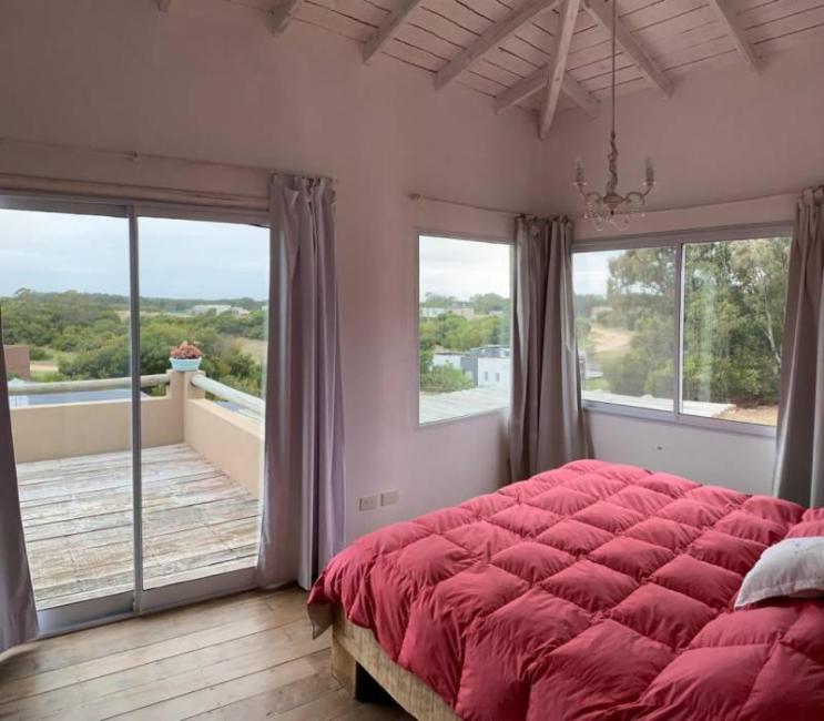 Casa 4 dormitorios en venta en Costa Esmeralda