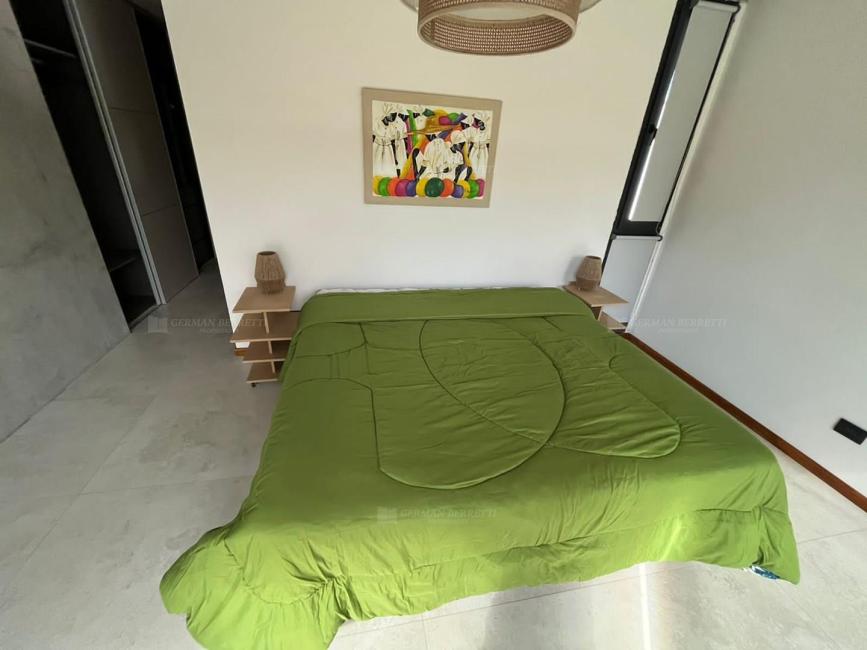 Casa 3 dormitorios en venta en Deportiva, Costa Esmeralda