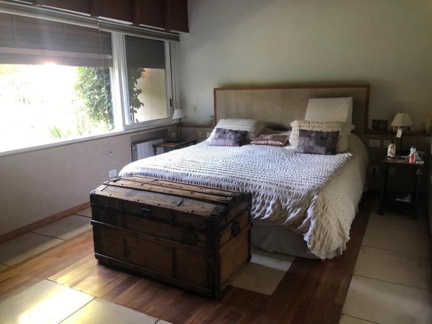 Casa 5 dormitorios en venta en Pablo Nogues, Malvinas Argentinas